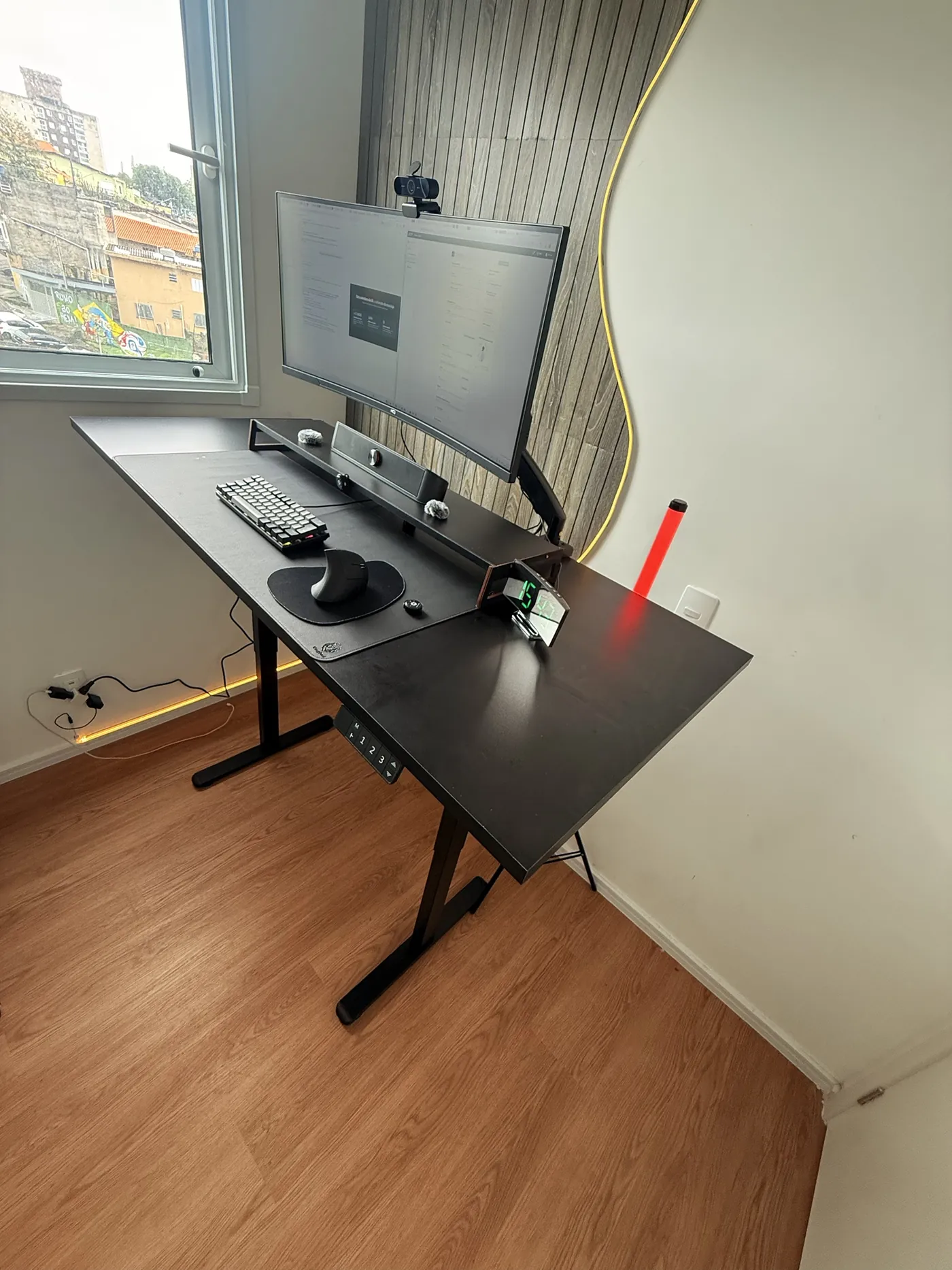 Mesa Diss man em uso